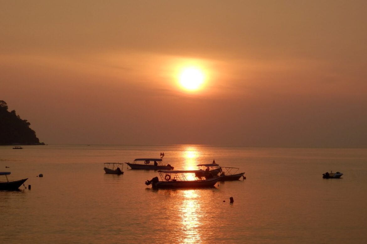 Travel guide of history to Pulau Pangkor, Malaysia