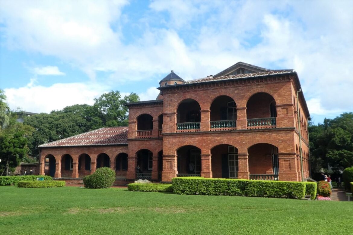 Travel Guide of History about Tam Sui in Taiwan