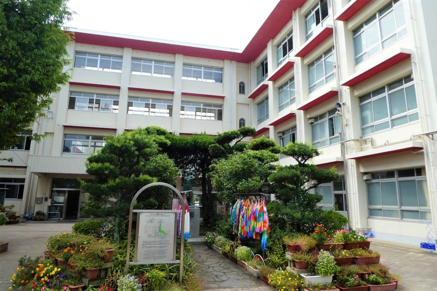 Shiroyama Elementary School Memorial and Museum