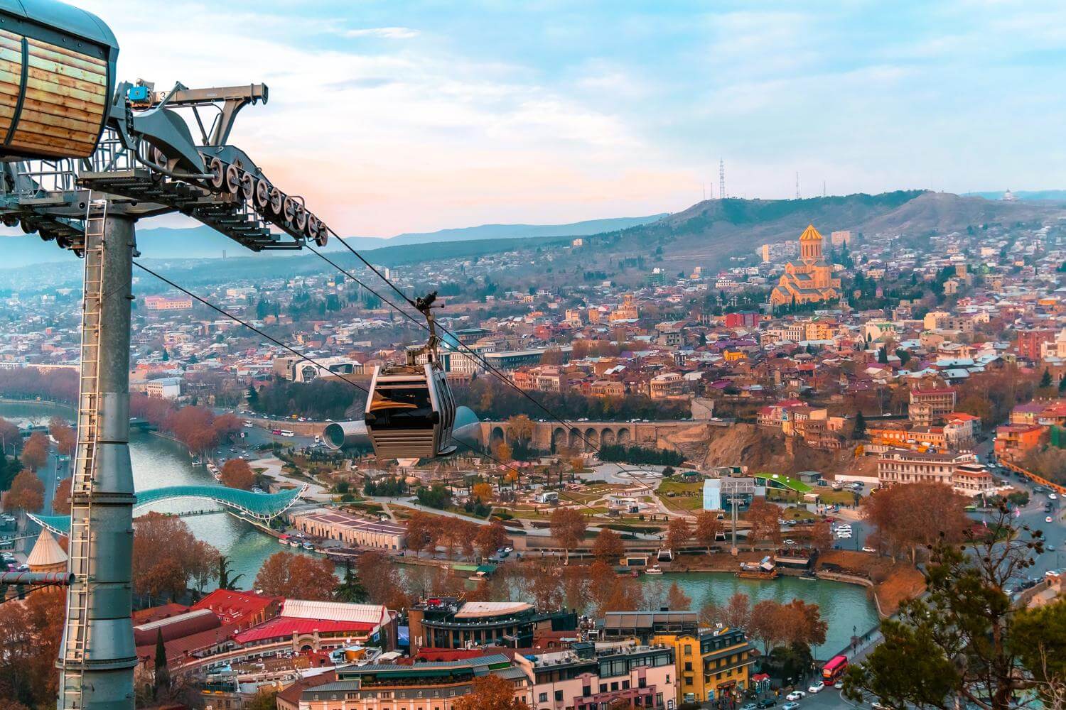 Mother of Georgia Tramway and the view on Tbilisi