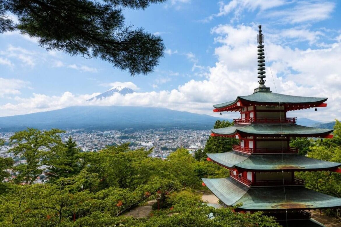 Chureito Pagoda with Mount Fuji in the background at Arakurayama Sengen Park